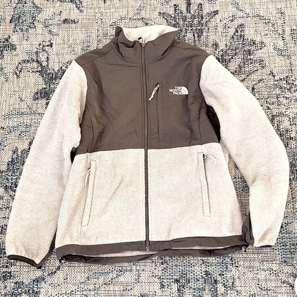 🔥LAST CHANCE🔥The North Face - light gray fleece - Picture 2 of 4